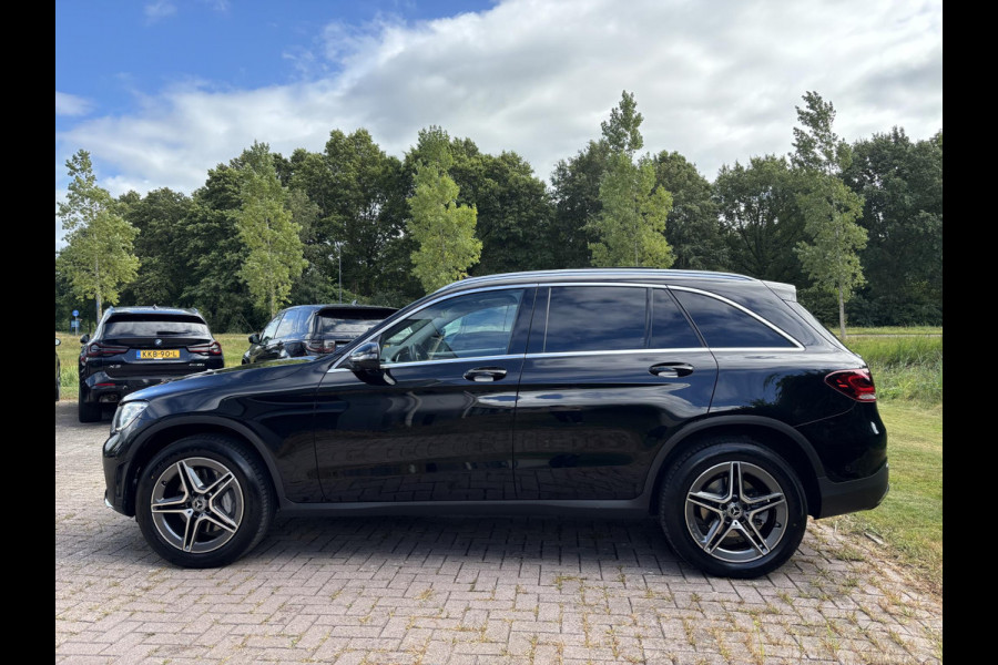 Mercedes-Benz GLC 300e 4MATIC AMG Line 320 PK | Elektr. Stoelen | Panoramadak | Wegklapbare Trekhaak | 360 Graden Camera | Stoelverwarming