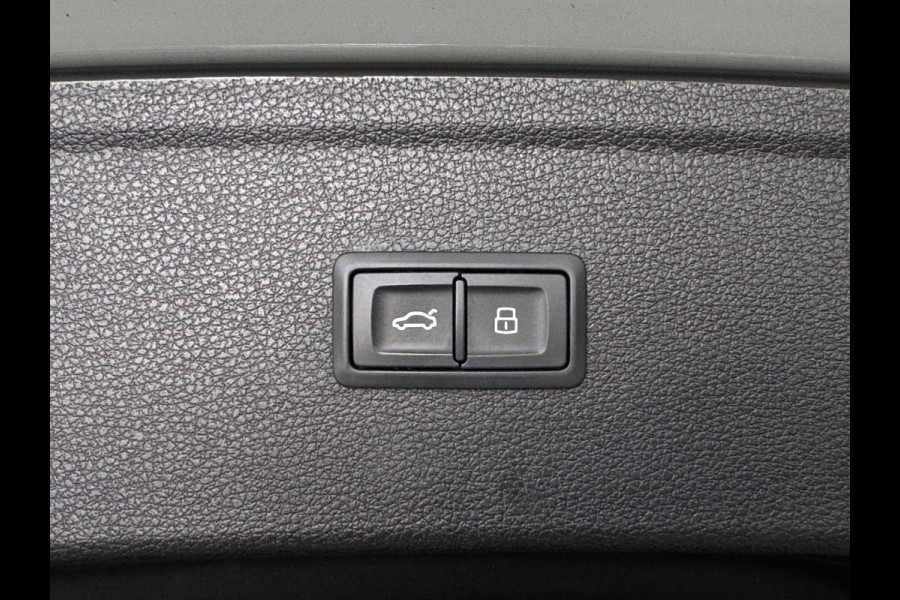 Audi Q5 S-LINE QUATTRO 55 TFSI e 367PK [PHEV] LEDER/ELEK.STOEL/360° CAMERA