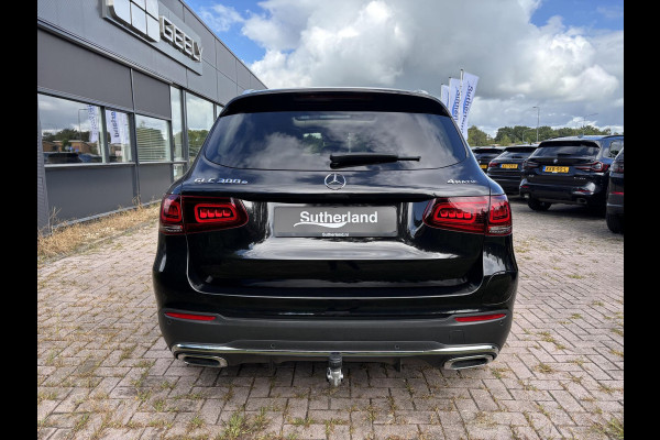 Mercedes-Benz GLC 300e 4MATIC AMG Line 320 PK | Elektr. Stoelen | Panoramadak | Wegklapbare Trekhaak | 360 Graden Camera | Stoelverwarming