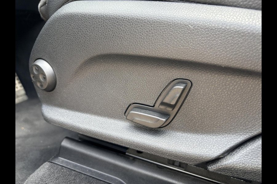 Mercedes-Benz GLC 300e 4MATIC AMG Line 320 PK | Elektr. Stoelen | Panoramadak | Wegklapbare Trekhaak | 360 Graden Camera | Stoelverwarming