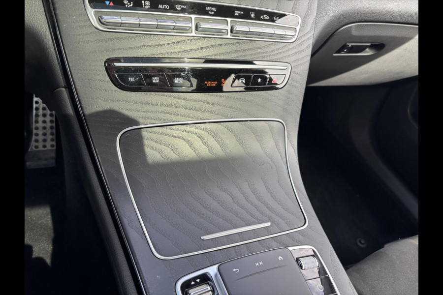 Mercedes-Benz GLC 300e 4MATIC AMG Line 320 PK | Elektr. Stoelen | Panoramadak | Wegklapbare Trekhaak | 360 Graden Camera | Stoelverwarming