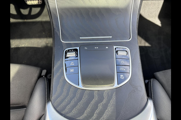 Mercedes-Benz GLC 300e 4MATIC AMG Line 320 PK | Elektr. Stoelen | Panoramadak | Wegklapbare Trekhaak | 360 Graden Camera | Stoelverwarming