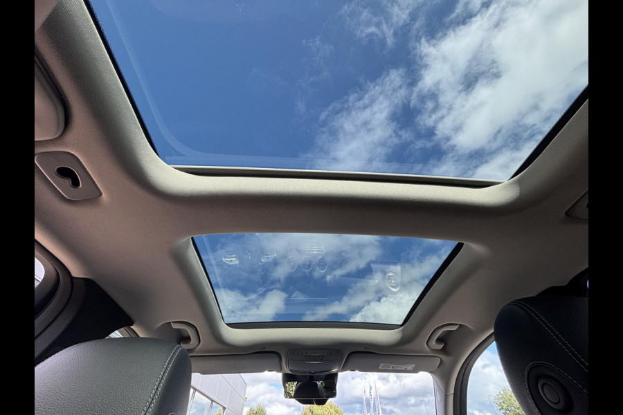 Mercedes-Benz GLC 300e 4MATIC AMG Line 320 PK | Elektr. Stoelen | Panoramadak | Wegklapbare Trekhaak | 360 Graden Camera | Stoelverwarming