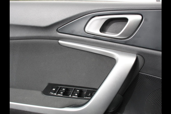 Kia Ceed Sportswagon 1.0 T-GDi Prestige Navigatie Apple Carplay/Android Auto Climate Control Cruise Control Camera Lichtmetalen velgen Extra getint glas Climate Control