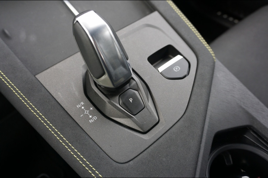 Lynk & Co 01 276 PK Core NIEUW MODEL | 1.800 TREKGEWICHT | NED. AUTO!