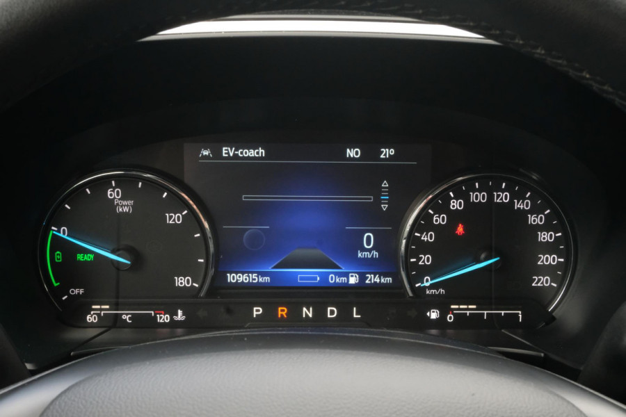 Ford Kuga 2.5 PHEV Titanium 224 PK | Winterpack | Stoelverwarming | Navigatie | Parkeersensoren | CarPlay | Climate Control