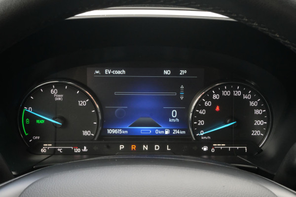 Ford Kuga 2.5 PHEV Titanium 224 PK | Winterpack | Stoelverwarming | Navigatie | Parkeersensoren | CarPlay | Climate Control