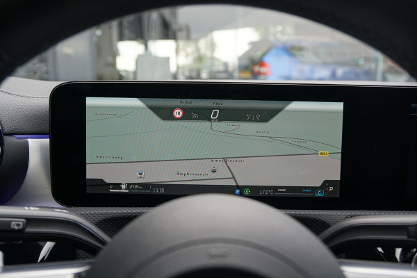 Mercedes-Benz CLA-Klasse Shooting Brake AMG + BURMESTER / HEAD-UP / PANO / 360 CAMERA / MEMORY