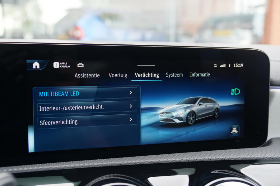 Mercedes-Benz CLA-Klasse Shooting Brake AMG + BURMESTER / HEAD-UP / PANO / 360 CAMERA / MEMORY