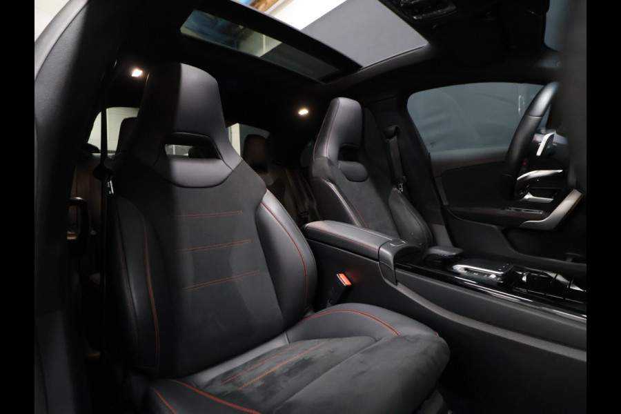 Mercedes-Benz CLA-Klasse 250 e Premium Plus AMG-Line [SOH 100%, TREKHAAK UITKLAPBAAR, SCHUIFKANTELDAK, APPLE CARPLAY, ANDROID, STOELVERWARMING, CAMERA, PDC V+A, CRUISE, CLIMATE, NIEUWSTAAT]