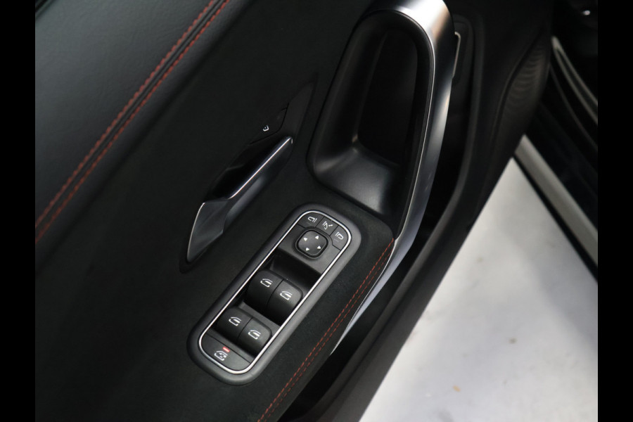 Mercedes-Benz CLA-Klasse 250 e Premium Plus AMG-Line [SOH 100%, TREKHAAK UITKLAPBAAR, SCHUIFKANTELDAK, APPLE CARPLAY, ANDROID, STOELVERWARMING, CAMERA, PDC V+A, CRUISE, CLIMATE, NIEUWSTAAT]