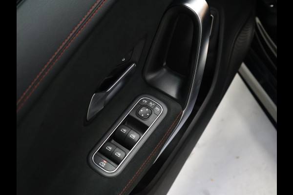 Mercedes-Benz CLA-Klasse 250 e Premium Plus AMG-Line [SOH 100%, TREKHAAK UITKLAPBAAR, SCHUIFKANTELDAK, APPLE CARPLAY, ANDROID, STOELVERWARMING, CAMERA, PDC V+A, CRUISE, CLIMATE, NIEUWSTAAT]