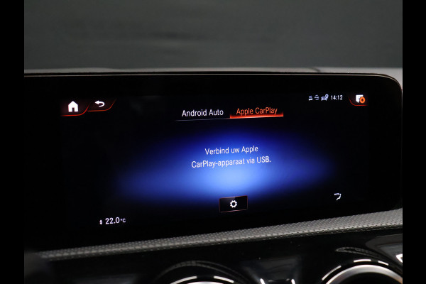 Mercedes-Benz CLA-Klasse 250 e Premium Plus AMG-Line [SOH 100%, TREKHAAK UITKLAPBAAR, SCHUIFKANTELDAK, APPLE CARPLAY, ANDROID, STOELVERWARMING, CAMERA, PDC V+A, CRUISE, CLIMATE, NIEUWSTAAT]