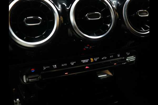 Mercedes-Benz CLA-Klasse 250 e Premium Plus AMG-Line [SOH 100%, TREKHAAK UITKLAPBAAR, SCHUIFKANTELDAK, APPLE CARPLAY, ANDROID, STOELVERWARMING, CAMERA, PDC V+A, CRUISE, CLIMATE, NIEUWSTAAT]