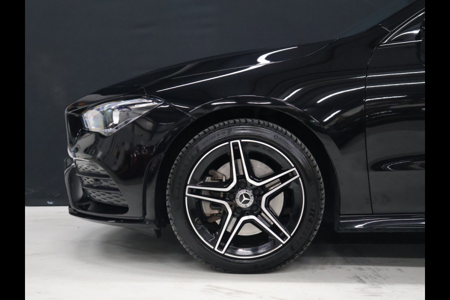 Mercedes-Benz CLA-Klasse 250 e Premium Plus AMG-Line [SOH 100%, TREKHAAK UITKLAPBAAR, SCHUIFKANTELDAK, APPLE CARPLAY, ANDROID, STOELVERWARMING, CAMERA, PDC V+A, CRUISE, CLIMATE, NIEUWSTAAT]