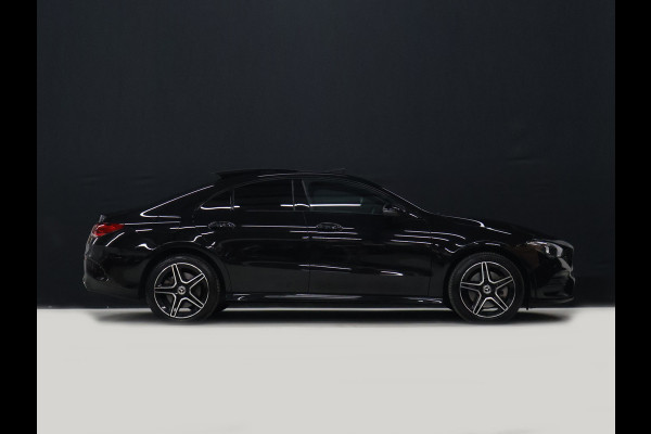 Mercedes-Benz CLA-Klasse 250 e Premium Plus AMG-Line [SOH 100%, TREKHAAK UITKLAPBAAR, SCHUIFKANTELDAK, APPLE CARPLAY, ANDROID, STOELVERWARMING, CAMERA, PDC V+A, CRUISE, CLIMATE, NIEUWSTAAT]