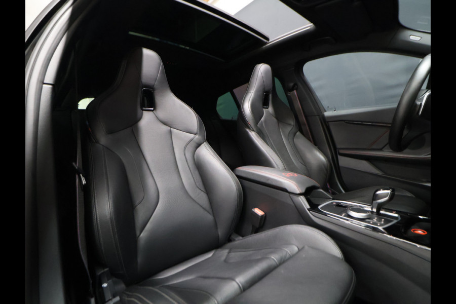 BMW 1-serie 128ti Business Edition Plus M-Sport [SCHUIFKANTELDAK, APPLE CARPLAY, ANDROID, STUURVERWARMING, SPORTSTOELEN, CAMERA, STOELVERWARMING, PDC V+A, CRUISE, CLIMATE, NIEUWSTAAT]