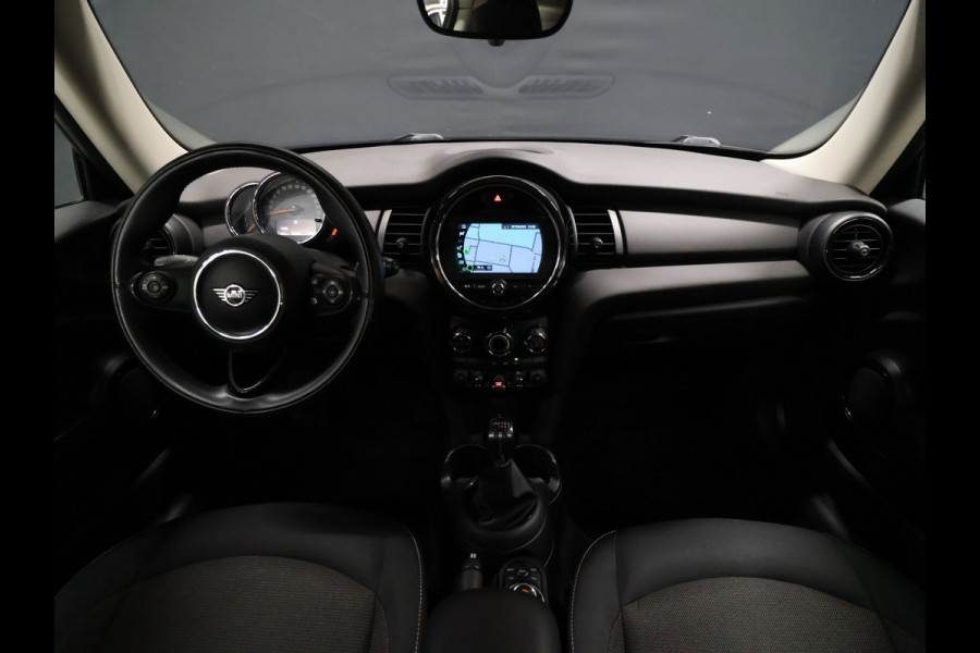 MINI 3-deurs 1.5 One First Salt [APPLE CARPLAY, CRUISE CONTROL, NAVIGATIE, AIRCONDITIONING, DIMLICHTEN AUTOMATISCH, NIEUWSTAAT]