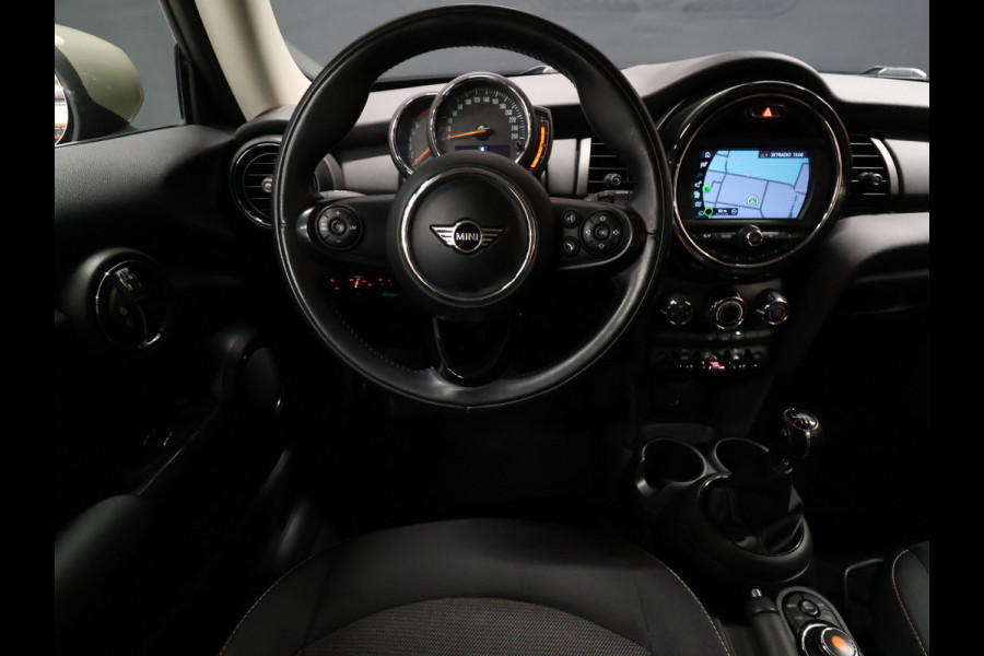 MINI 3-deurs 1.5 One First Salt [APPLE CARPLAY, CRUISE CONTROL, NAVIGATIE, AIRCONDITIONING, DIMLICHTEN AUTOMATISCH, NIEUWSTAAT]