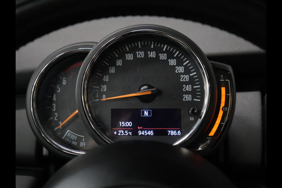 MINI 3-deurs 1.5 One First Salt [APPLE CARPLAY, CRUISE CONTROL, NAVIGATIE, AIRCONDITIONING, DIMLICHTEN AUTOMATISCH, NIEUWSTAAT]