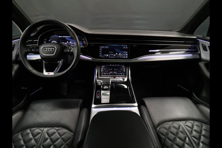 Audi Q7 60 TFSI e quattro Competition S Line [LUCHTVERING, TREKHAAK UITKLAPBAAR, SCHUIFDAK, BOSE 3D, MEMORY SEATS, 360° CAMERA, APPLE CARPLAY, STOELVERWARMING V+A, STOELVENTILATIE, STUURVERWARMING, ADAPTIVE CRUISE, NIEUWSTAAT]
