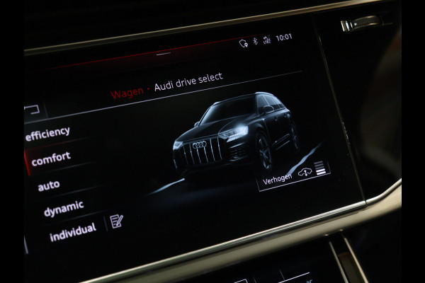 Audi Q7 60 TFSI e quattro Competition S Line [LUCHTVERING, TREKHAAK UITKLAPBAAR, SCHUIFDAK, BOSE 3D, MEMORY SEATS, 360° CAMERA, APPLE CARPLAY, STOELVERWARMING V+A, STOELVENTILATIE, STUURVERWARMING, ADAPTIVE CRUISE, NIEUWSTAAT]