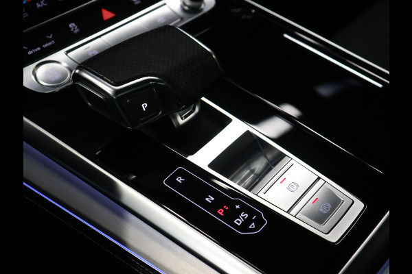 Audi Q7 60 TFSI e quattro Competition S Line [LUCHTVERING, TREKHAAK UITKLAPBAAR, SCHUIFDAK, BOSE 3D, MEMORY SEATS, 360° CAMERA, APPLE CARPLAY, STOELVERWARMING V+A, STOELVENTILATIE, STUURVERWARMING, ADAPTIVE CRUISE, NIEUWSTAAT]