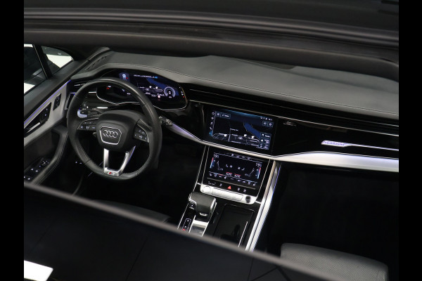 Audi Q7 60 TFSI e quattro Competition S Line [LUCHTVERING, TREKHAAK UITKLAPBAAR, SCHUIFDAK, BOSE 3D, MEMORY SEATS, 360° CAMERA, APPLE CARPLAY, STOELVERWARMING V+A, STOELVENTILATIE, STUURVERWARMING, ADAPTIVE CRUISE, NIEUWSTAAT]