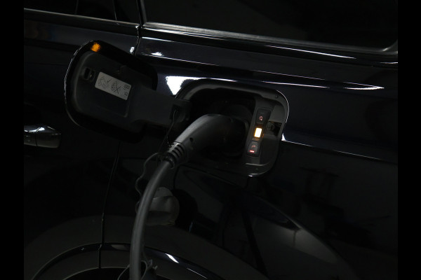 Audi Q7 60 TFSI e quattro Competition S Line [LUCHTVERING, TREKHAAK UITKLAPBAAR, SCHUIFDAK, BOSE 3D, MEMORY SEATS, 360° CAMERA, APPLE CARPLAY, STOELVERWARMING V+A, STOELVENTILATIE, STUURVERWARMING, ADAPTIVE CRUISE, NIEUWSTAAT]