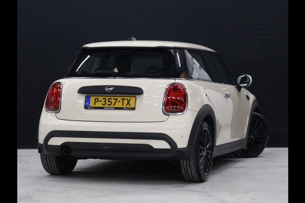 MINI 3-deurs 1.5 One Business Edition [APPLE CARPLAY, JCW VELG, PARKEERSENSOR, SPORTSTOELEN, CRUISE CONTROL, NIEUWSTAAT]