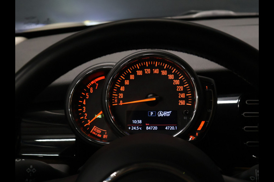 MINI 3-deurs 1.5 One Business Edition [APPLE CARPLAY, JCW VELG, PARKEERSENSOR, SPORTSTOELEN, CRUISE CONTROL, NIEUWSTAAT]