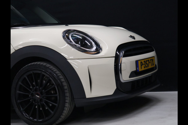 MINI 3-deurs 1.5 One Business Edition [APPLE CARPLAY, JCW VELG, PARKEERSENSOR, SPORTSTOELEN, CRUISE CONTROL, NIEUWSTAAT]