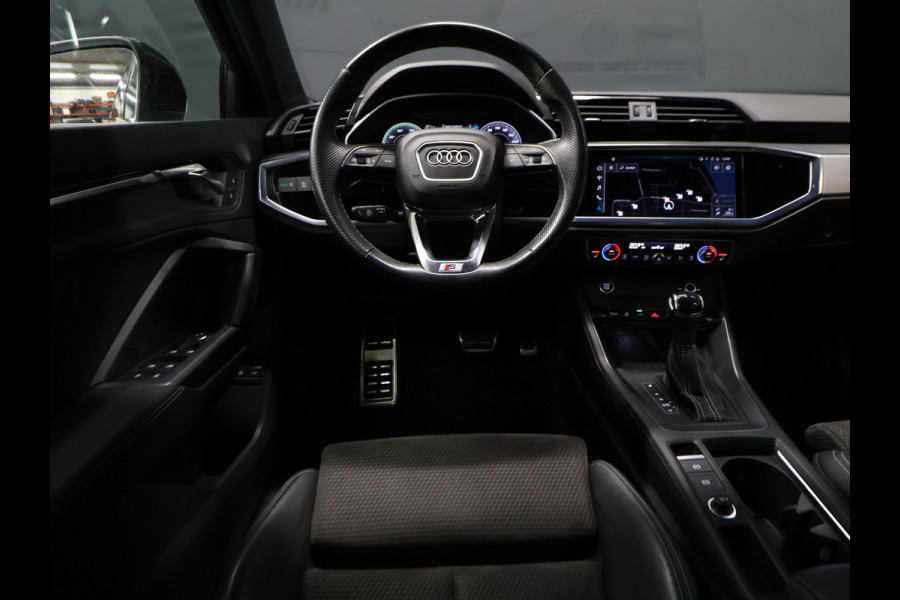 Audi Q3 Sportback 45 TFSI e Edition [TREKHAAK, APPLE CARPLAY, ANDROID AUTO, CAMERA, STOELVERWARMING, ADAPTIVE CRUISE, DODE HOEK DETECTIE, CLIMATE, NIEUWSTAAT]