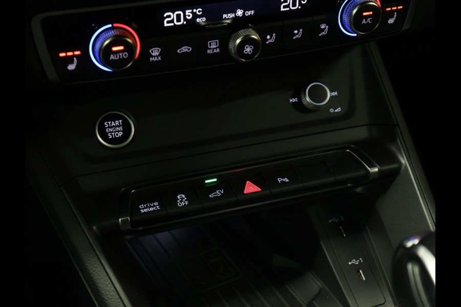 Audi Q3 Sportback 45 TFSI e Edition [TREKHAAK, APPLE CARPLAY, ANDROID AUTO, CAMERA, STOELVERWARMING, ADAPTIVE CRUISE, DODE HOEK DETECTIE, CLIMATE, NIEUWSTAAT]