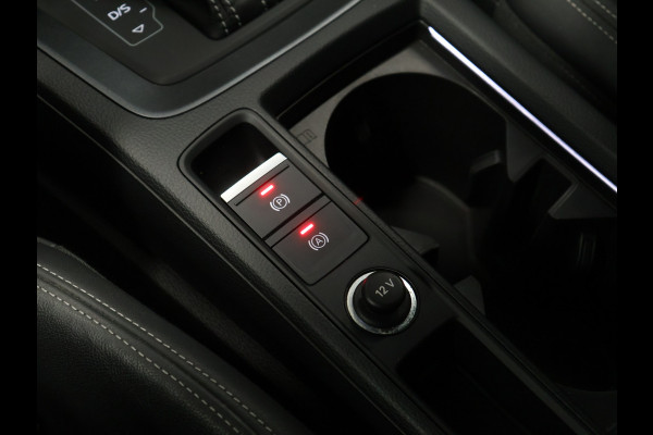 Audi Q3 Sportback 45 TFSI e Edition [TREKHAAK, APPLE CARPLAY, ANDROID AUTO, CAMERA, STOELVERWARMING, ADAPTIVE CRUISE, DODE HOEK DETECTIE, CLIMATE, NIEUWSTAAT]