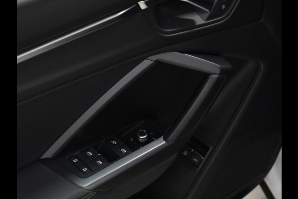Audi Q3 Sportback 45 TFSI e Edition [TREKHAAK, APPLE CARPLAY, ANDROID AUTO, CAMERA, STOELVERWARMING, ADAPTIVE CRUISE, DODE HOEK DETECTIE, CLIMATE, NIEUWSTAAT]