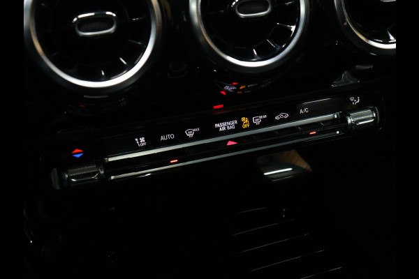 Mercedes-Benz A-Klasse 180 Business Solution AMG [SCHUIFKANTELDAK, CAMERA, STOELVERWARMING, BLUETOOTH, SCHAKELFLIPPERS, CRUISE, CLIMATE, NIEUWSTAAT]