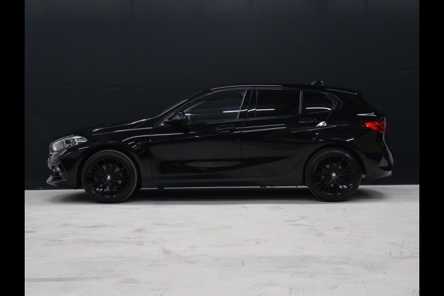 BMW 1-serie 118i Executive Edition [AFNEEMBARE TREKHAAK, APPLE CARPLAY, ANDROID, SPORTSTOELEN, PDC V+A, BMW LED, CRUISE, CLIMATE, NIEUWSTAAT]