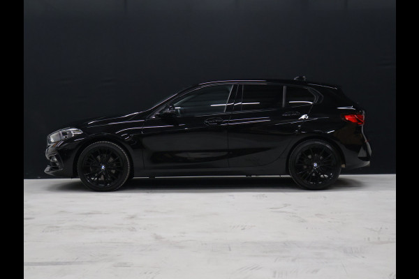 BMW 1-serie 118i Executive Edition [AFNEEMBARE TREKHAAK, APPLE CARPLAY, ANDROID, SPORTSTOELEN, PDC V+A, BMW LED, CRUISE, CLIMATE, NIEUWSTAAT]