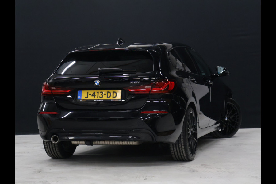 BMW 1-serie 118i Executive Edition [AFNEEMBARE TREKHAAK, APPLE CARPLAY, ANDROID, SPORTSTOELEN, PDC V+A, BMW LED, CRUISE, CLIMATE, NIEUWSTAAT]