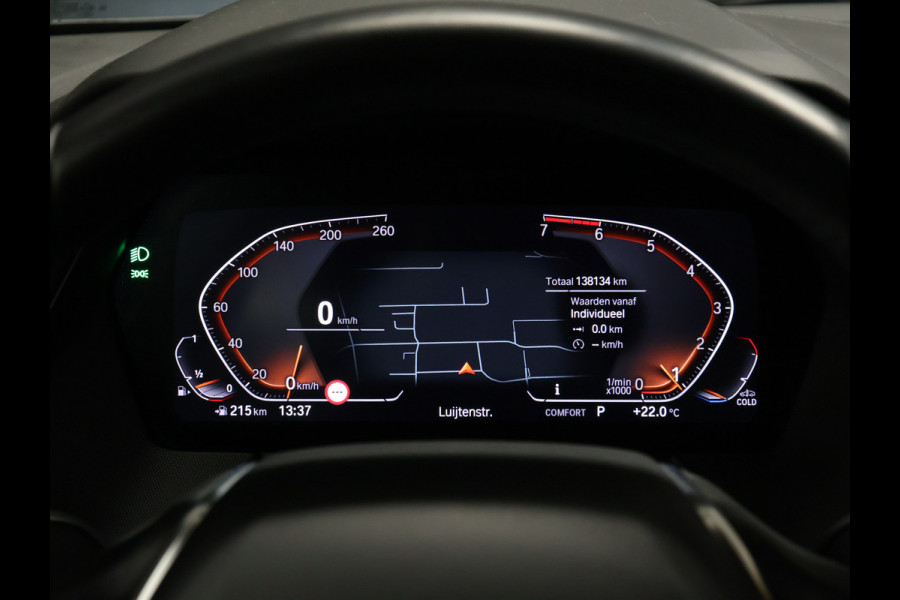 BMW 1-serie 118i Executive Edition [AFNEEMBARE TREKHAAK, APPLE CARPLAY, ANDROID, SPORTSTOELEN, PDC V+A, BMW LED, CRUISE, CLIMATE, NIEUWSTAAT]