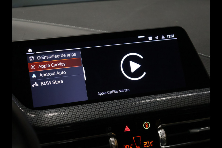 BMW 1-serie 118i Executive Edition [AFNEEMBARE TREKHAAK, APPLE CARPLAY, ANDROID, SPORTSTOELEN, PDC V+A, BMW LED, CRUISE, CLIMATE, NIEUWSTAAT]