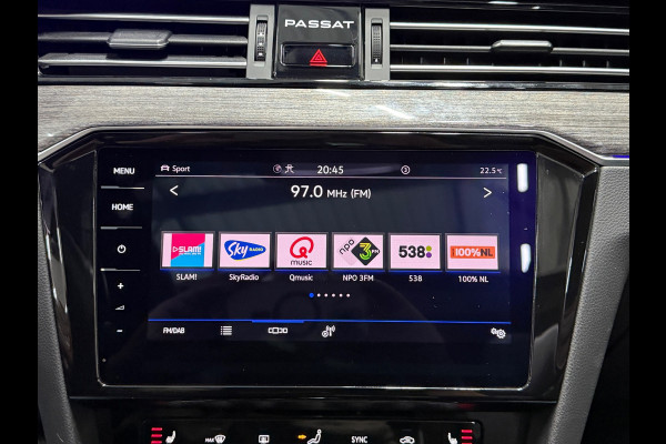Volkswagen Passat Variant GTE 218pk DSG | Pano | Trekhaak | IQ Light | ACC | HUD | Nappa Leder | Massage | Camera