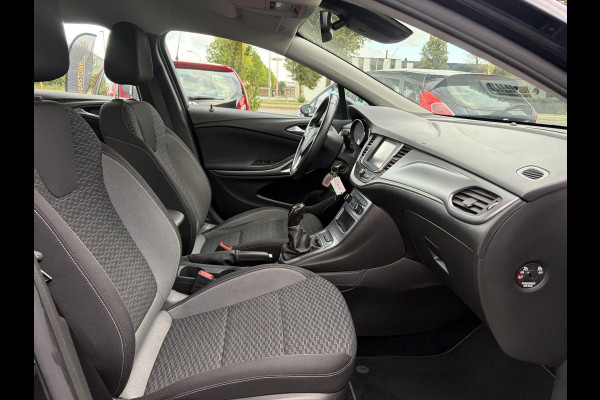 Opel Astra Sports Tourer 1.2 Edition ✓2e Eigenaar✓Trekhaak✓131pk✓Navi✓Airco✓Cruise✓Pdc V+A✓Lm velgen✓Dealer Onderhouden✓Comfortstoelen✓N.A.P✓Apk tot 07-2028