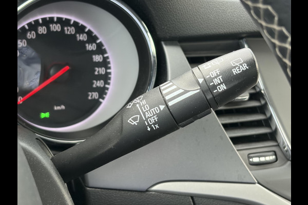 Opel Astra Sports Tourer 1.2 Edition ✓2e Eigenaar✓Trekhaak✓131pk✓Navi✓Airco✓Cruise✓Pdc V+A✓Lm velgen✓Dealer Onderhouden✓Comfortstoelen✓N.A.P✓Apk tot 07-2028
