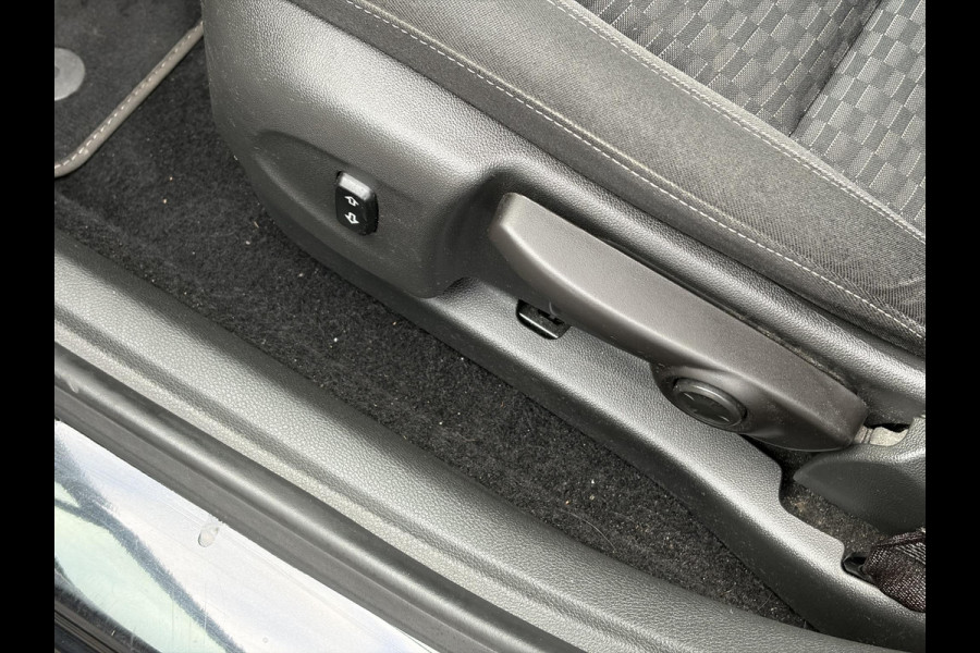 Opel Astra Sports Tourer 1.2 Edition ✓2e Eigenaar✓Trekhaak✓131pk✓Navi✓Airco✓Cruise✓Pdc V+A✓Lm velgen✓Dealer Onderhouden✓Comfortstoelen✓N.A.P✓Apk tot 07-2028