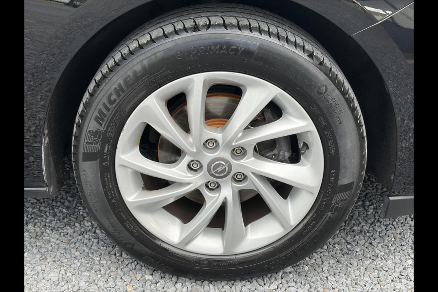 Opel Astra Sports Tourer 1.2 Edition ✓2e Eigenaar✓Trekhaak✓131pk✓Navi✓Airco✓Cruise✓Pdc V+A✓Lm velgen✓Dealer Onderhouden✓Comfortstoelen✓N.A.P✓Apk tot 07-2028