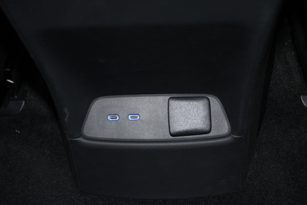Mercedes-Benz G-Klasse AMG 63 / G MANUFAKTUR magno / 2026 / Massage / BTW / Vol Opties / NIEUWSTAAT
