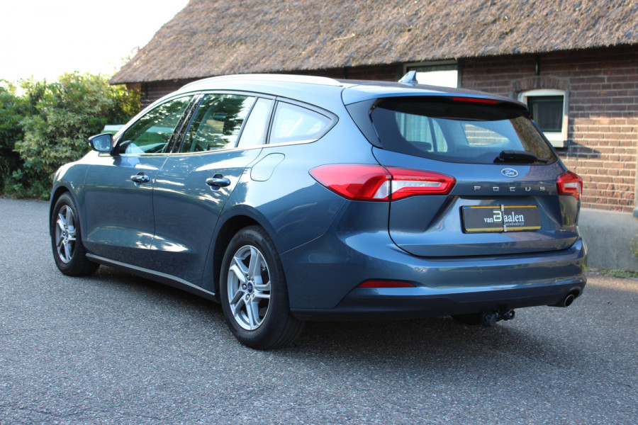 Ford FOCUS Wagon 1.0 EcoBoost Edition Business NAVI AIRCO PDC TREKHAAK 158000KM!!!