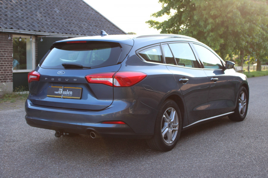 Ford FOCUS Wagon 1.0 EcoBoost Edition Business NAVI AIRCO PDC TREKHAAK 158000KM!!!